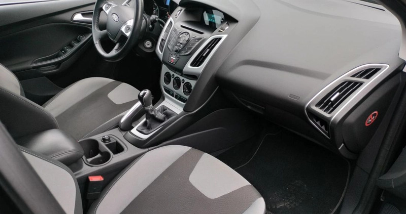 Ford Focus cena 22900 przebieg: 184300, rok produkcji 2013 z Staszów małe 56
